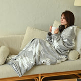 とろけるフランネル 着る電気毛布 curun クルン エルク柄 ノルディックデザイン - KURASHI NO KATACHI